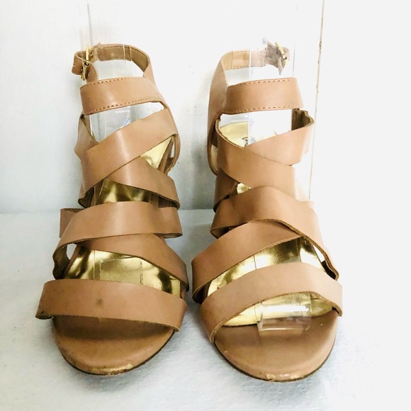 COSMOPOLITAN WOMENS STRAPPY SANDALS SIZE 8M - Picture 2 of 7